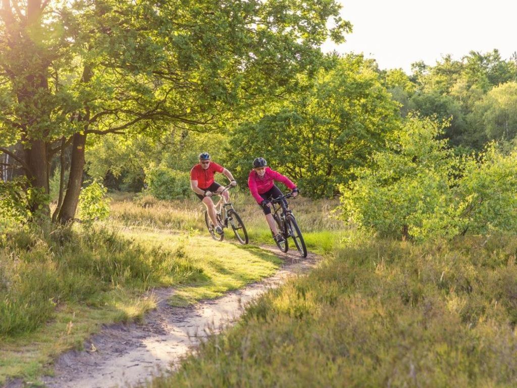 Landal Rabbit Hill Hotel Nieuw-Milligen Bagian luar foto